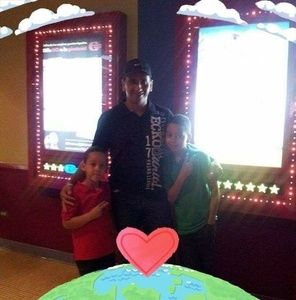 Meet your Posher, Luis